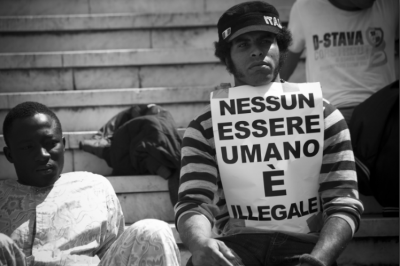 migranti - nessun essere umano è illegale